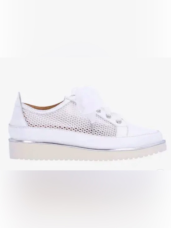 L'Amour Des Pieds Shoes - NWOB L’Amour Des Pieds White Zafira Sz 6.5.